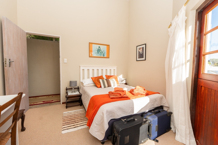 7 Bedroom Property for Sale in Middedorp Western Cape